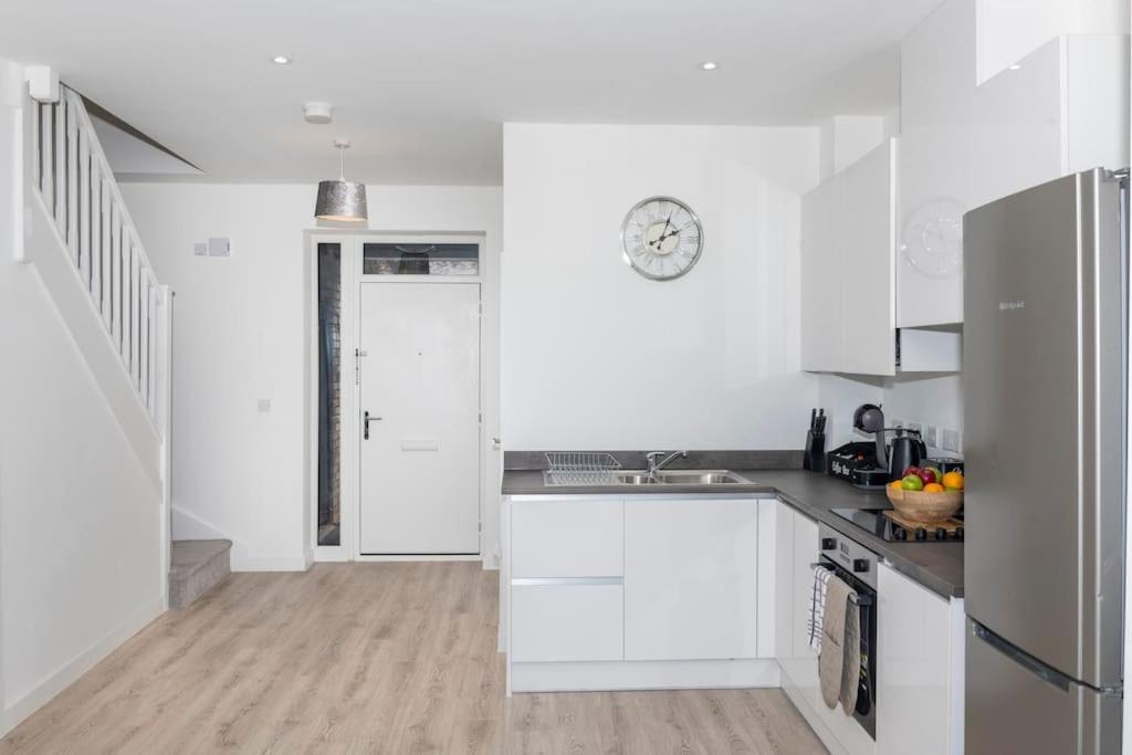 Modern, Stylish 2-bedroom New Build House *